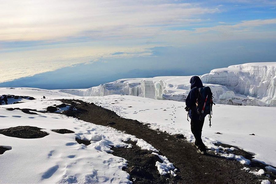 5-Days-climb-Kilimanjaro-Marangu-route-tour-tamu
